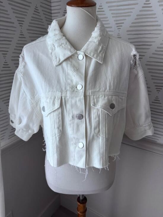 POL Tops - Pol Women’s Small White Distressed Cropped Denim Jacket Top